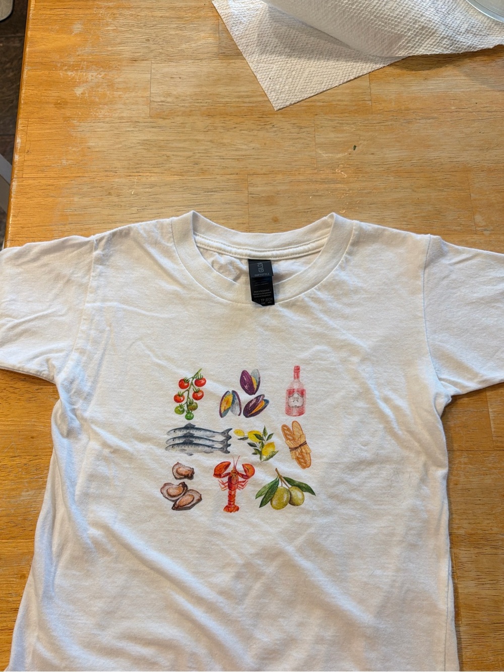 Gildan Softstyle Kids White Mediterranean Seafood Graphic Tee XS